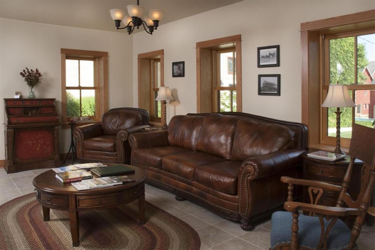 Lake Orchard Farm Retreat